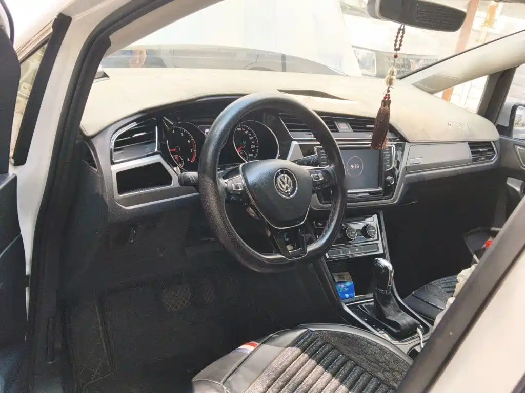 Volkswagen Touran — миниатюра 13