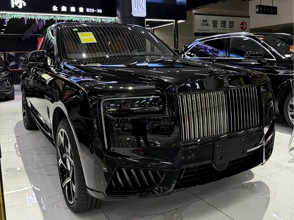 Rolls-Royce Cullinan 2025 Black Badge