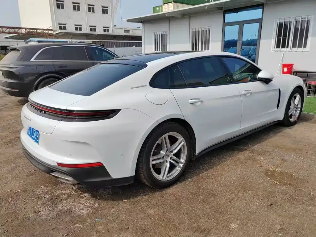 Porsche Panamera — миниатюра 7