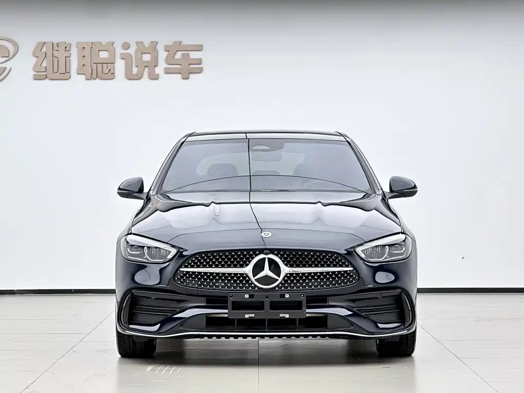 Mercedes-Benz C-Class — миниатюра 2