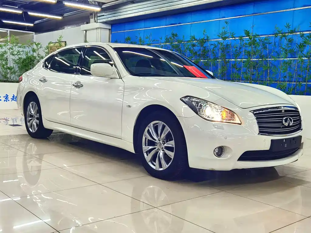 Infiniti M — миниатюра 3