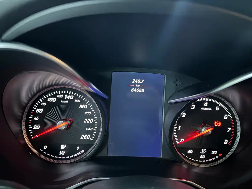 Mercedes-Benz C-Class — миниатюра 9