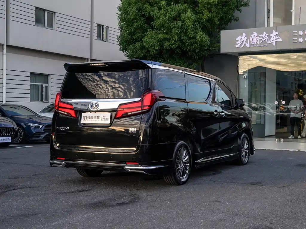 Toyota Alphard 2019 2.5L Luxury