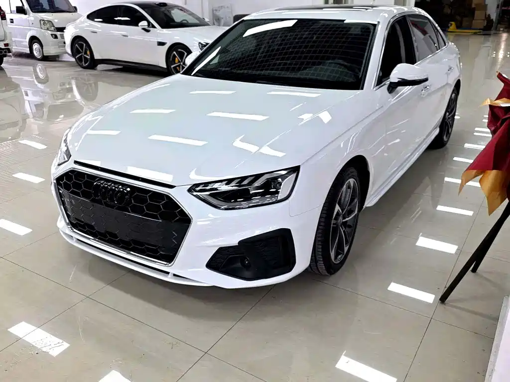 Купить Audi A4L