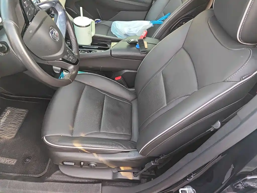 Buick Enclave — миниатюра 8