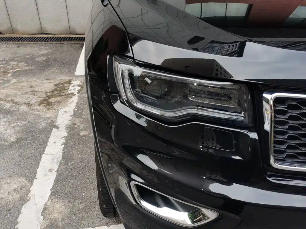 Jeep Grand Cherokee (Import) — миниатюра 7