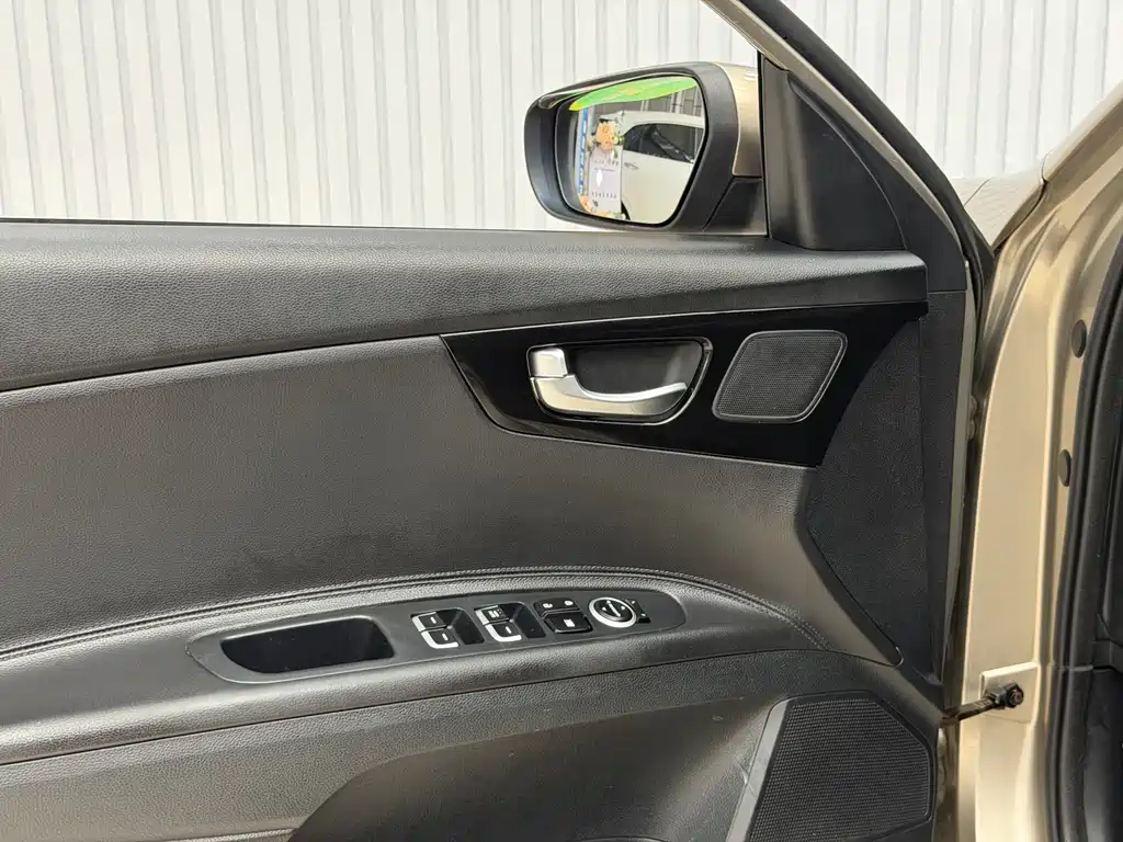 Kia K4 2014 1.8L AT GLS