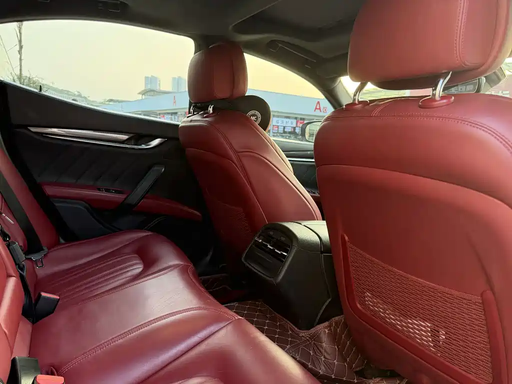 Maserati Ghibli — миниатюра 12