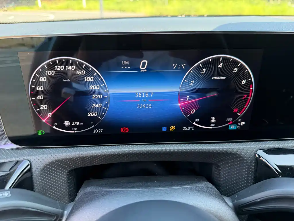 Mercedes-Benz A-Class — миниатюра 10
