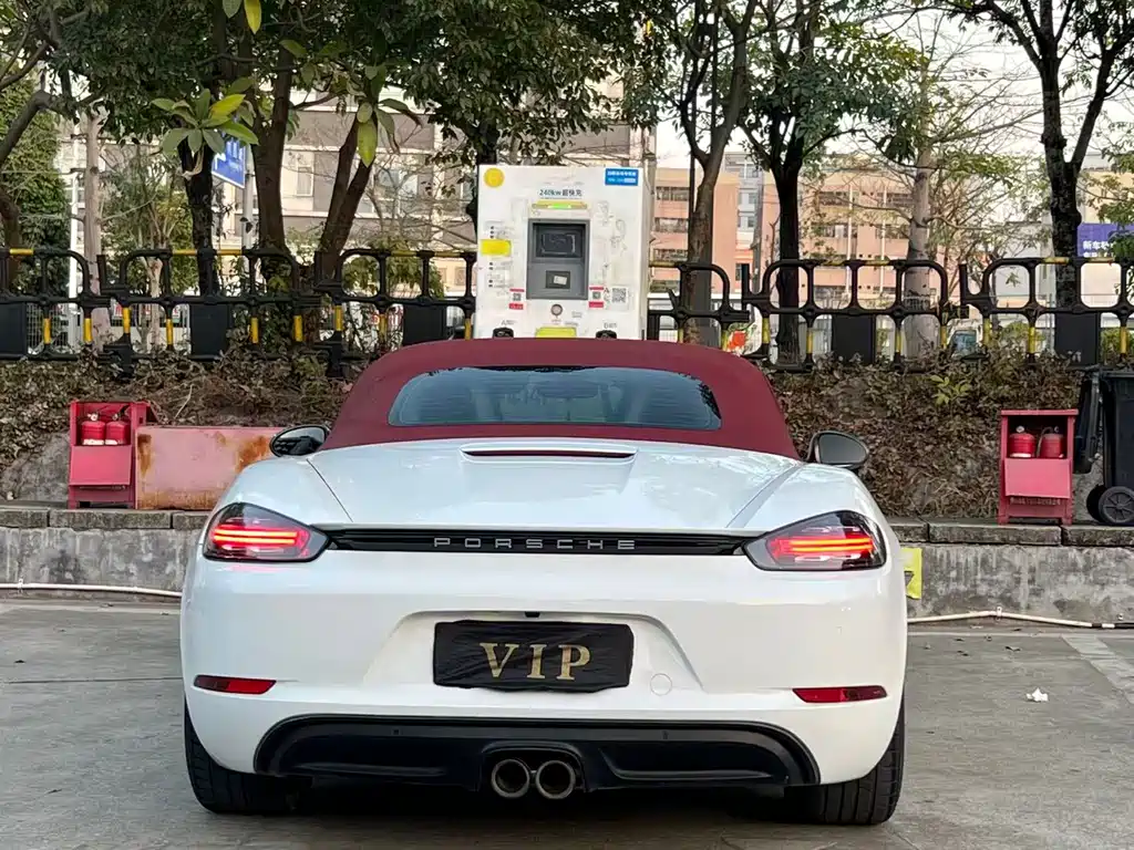 Porsche 718 2019 Boxster T 2.0T