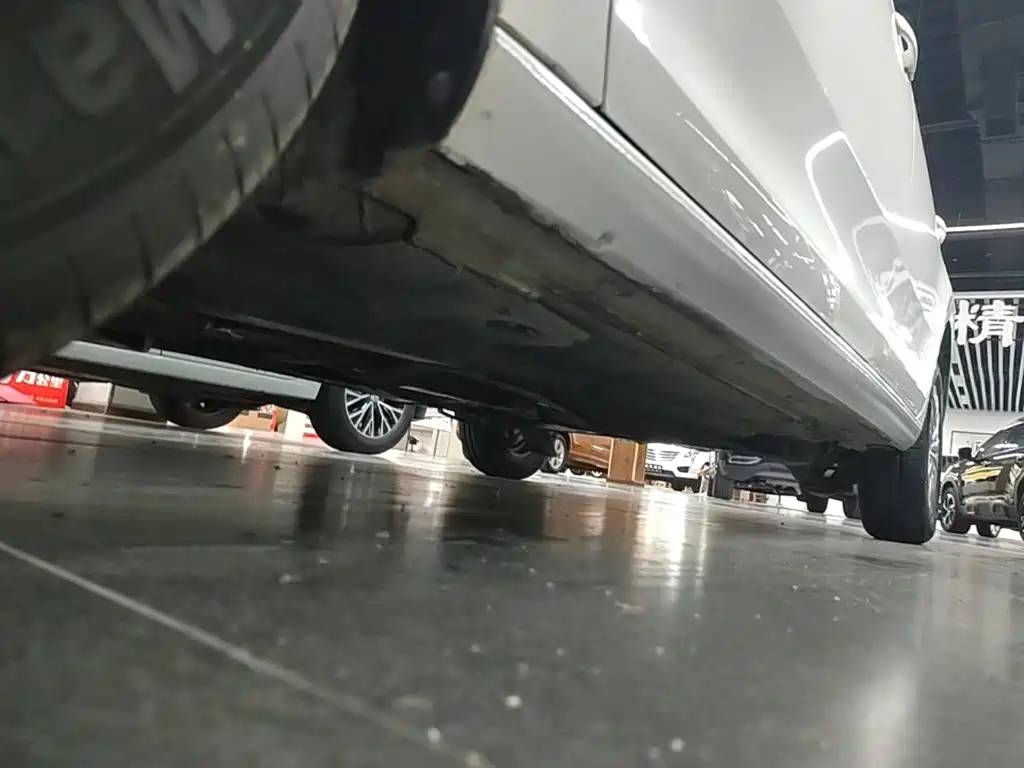 Volkswagen Santana — миниатюра 22