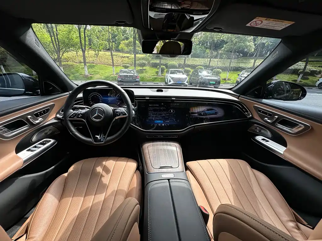 Mercedes-Benz E-Class E 2024 E 300 L Luxury