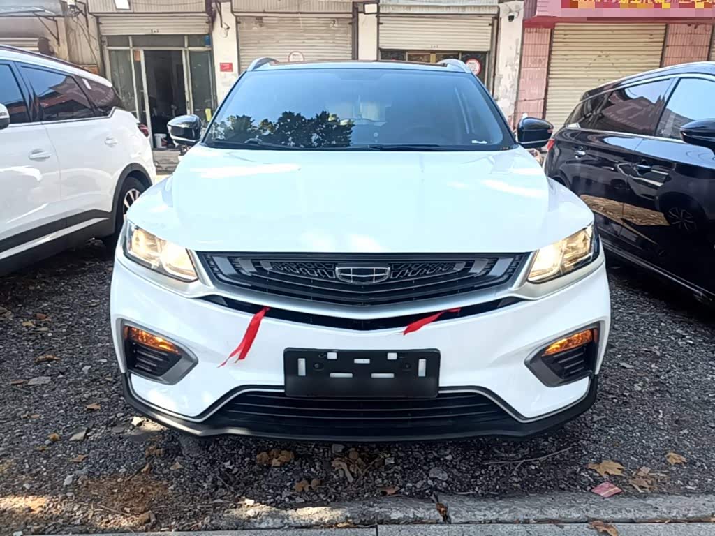 Geely Binyue 1.4 л 2021 г. Белый, пробег 40000 км