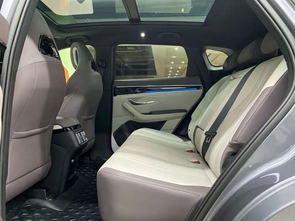 BYD Song Plus PLUS 2025 DM-i 112KM