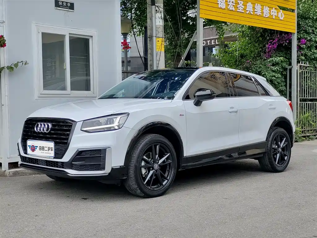 Audi Q2L 2021