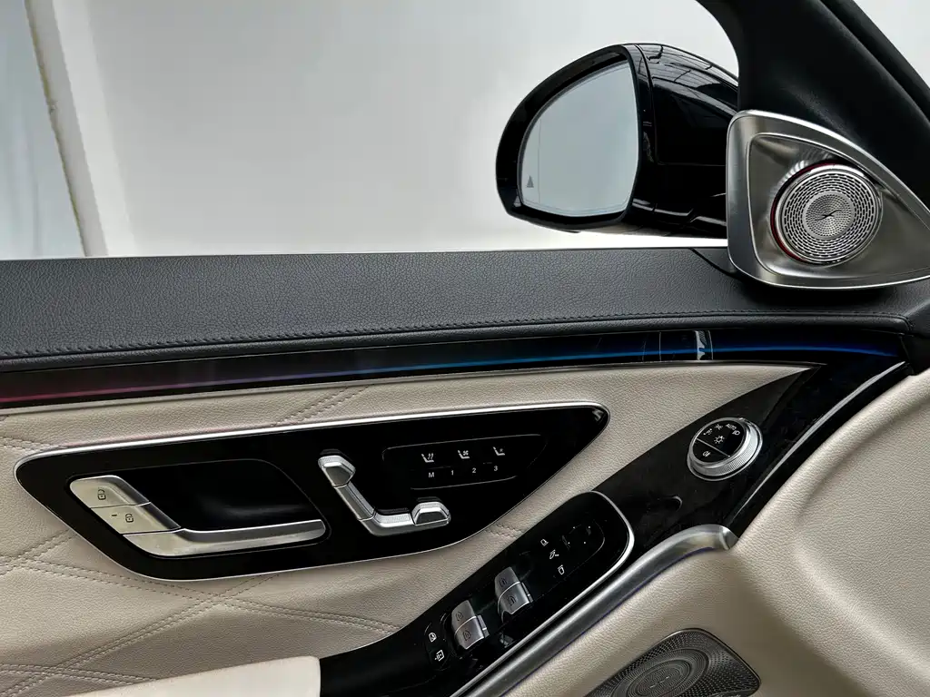 Mercedes-Benz S-Class — миниатюра 4
