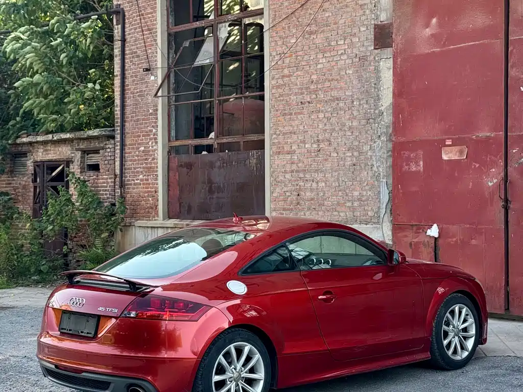 Audi TT — миниатюра 4