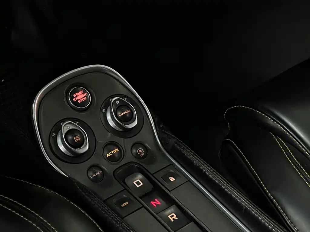 McLaren 570 2015 570S 3.8T Coupe