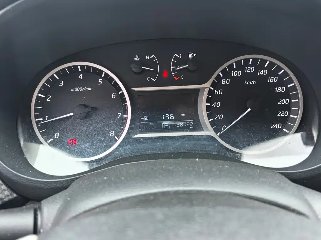 Nissan Bluebird — миниатюра 14