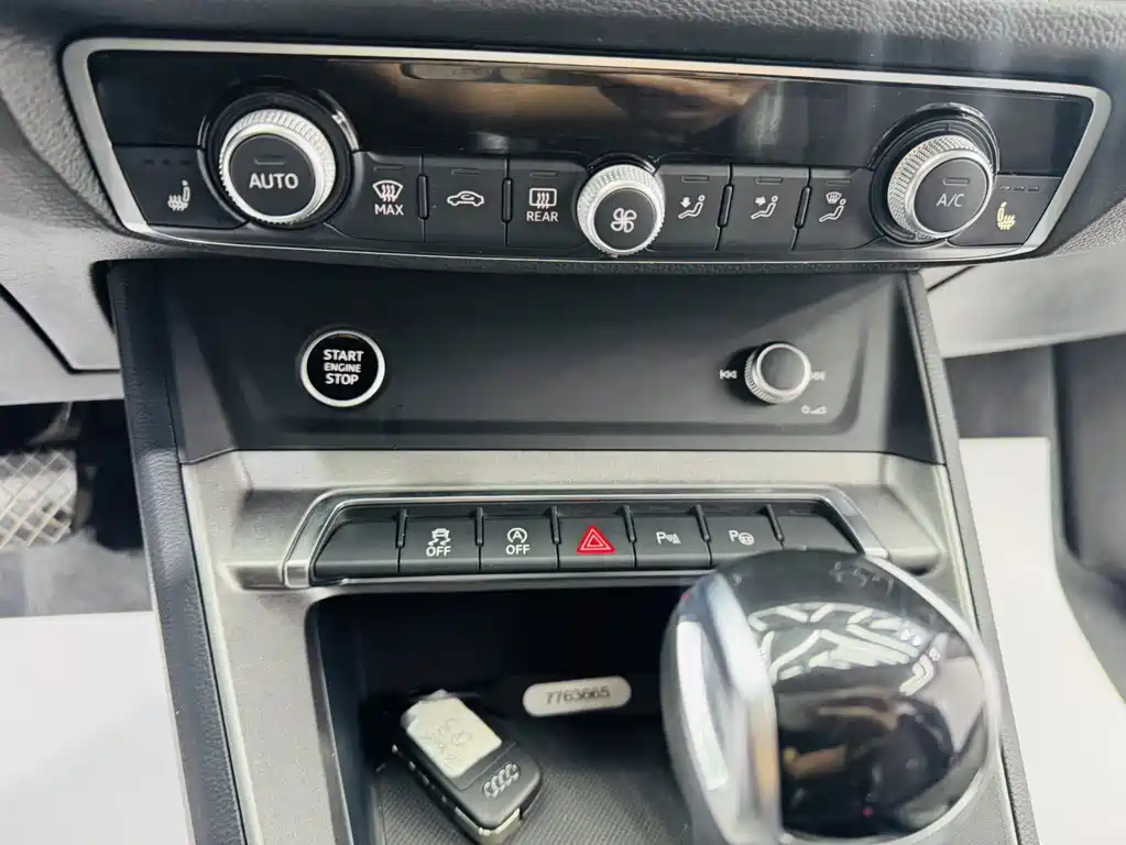 Audi Q3 — миниатюра 10