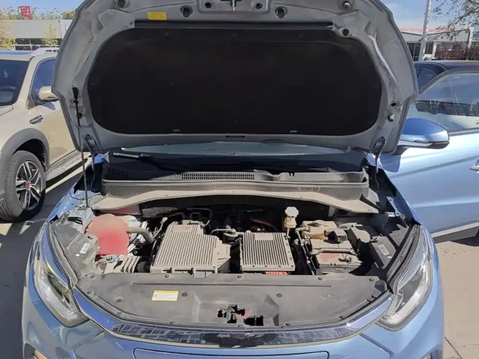 JAC JAC iEVS4 — миниатюра 20