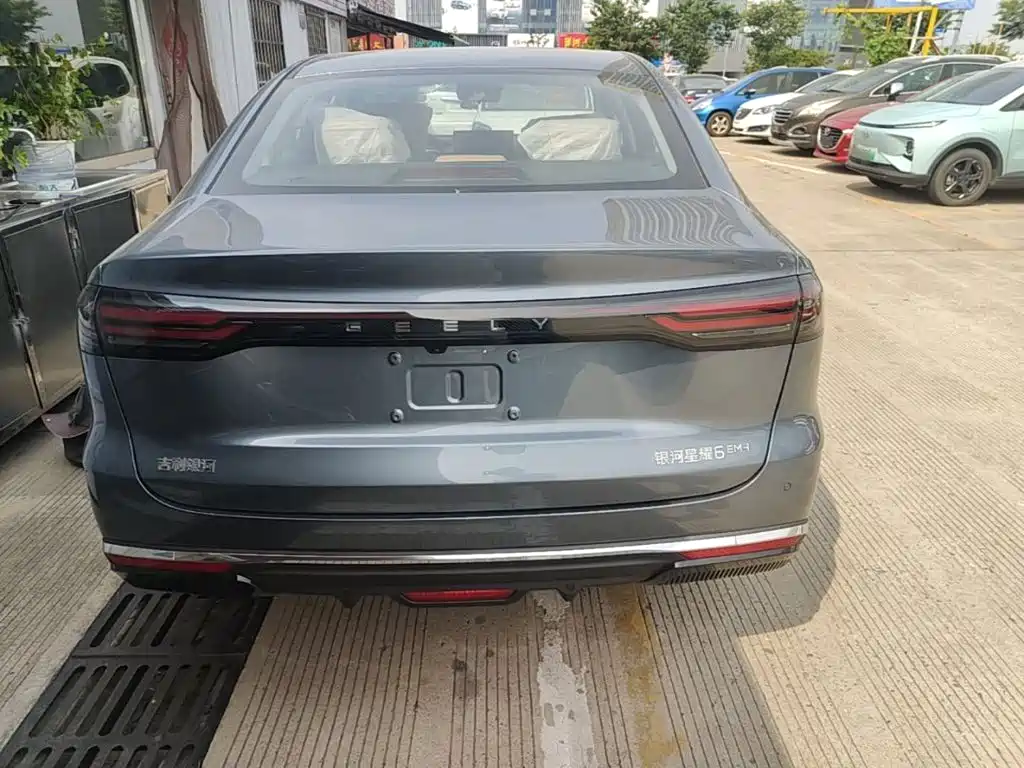 Geely Galaxy Galaxy 6 6 2026 125km +