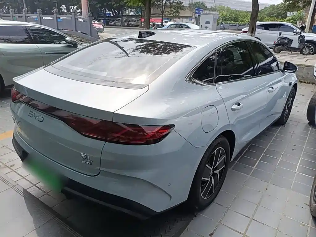BYD Qin L — миниатюра 7