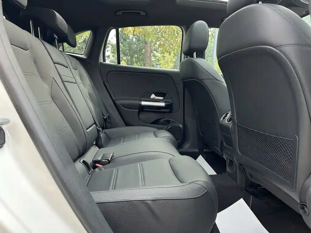 Mercedes-Benz GLA — миниатюра 22