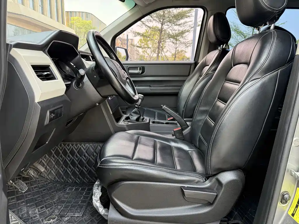 Wuling Hongguang PLUS — миниатюра 9