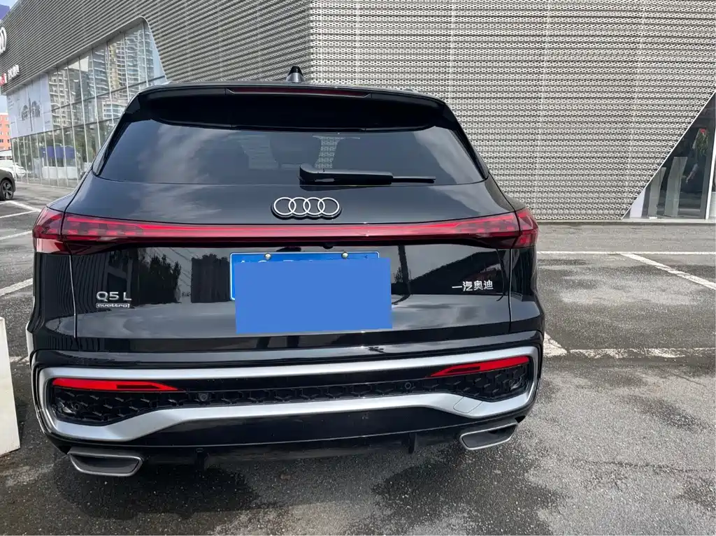 Audi Q5L — миниатюра 9