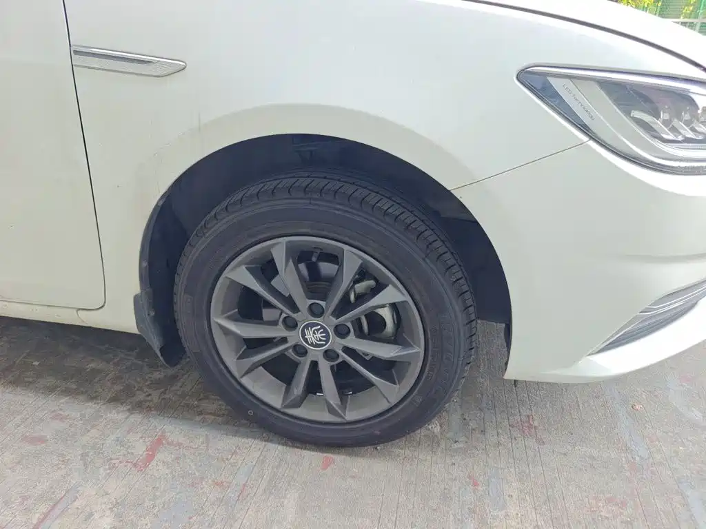 BYD Qin — миниатюра 24