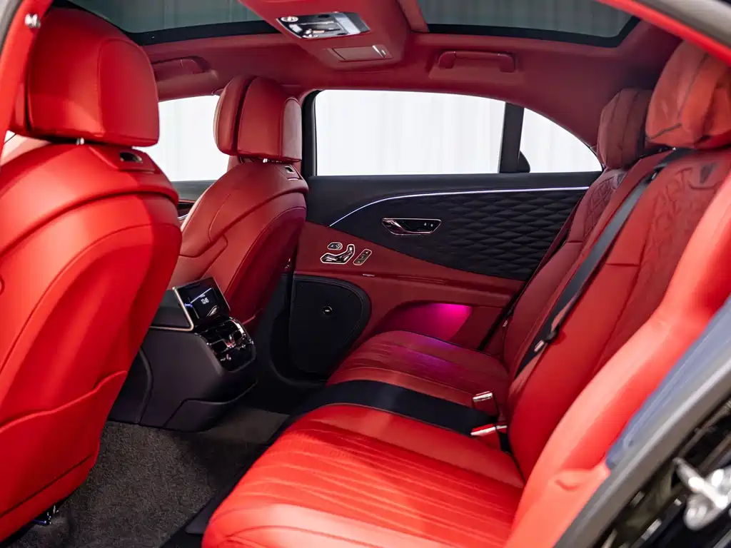 Bentley Flying Spur — миниатюра 14