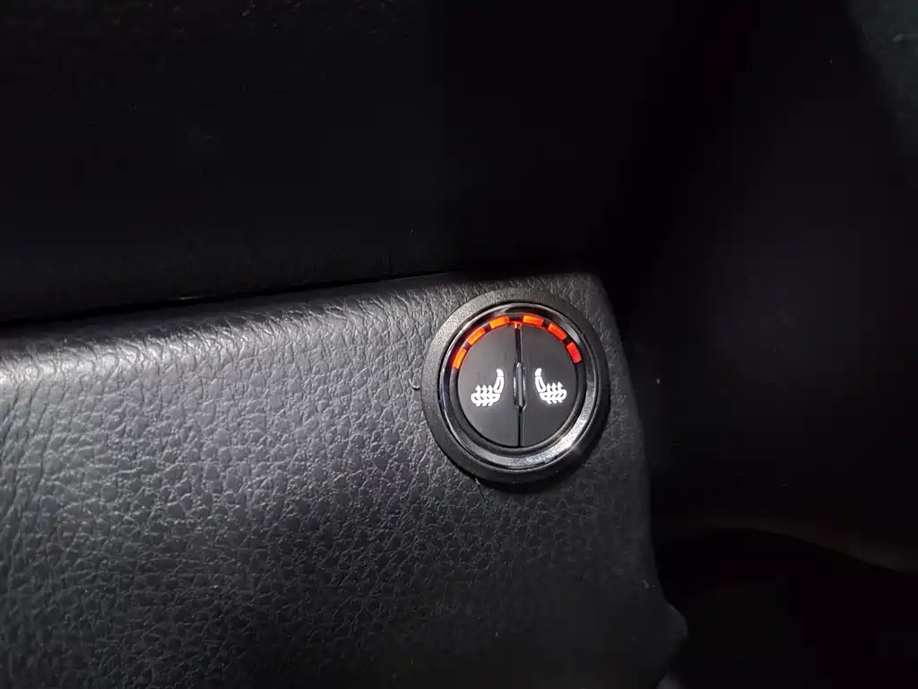 Toyota Yaris L — миниатюра 14
