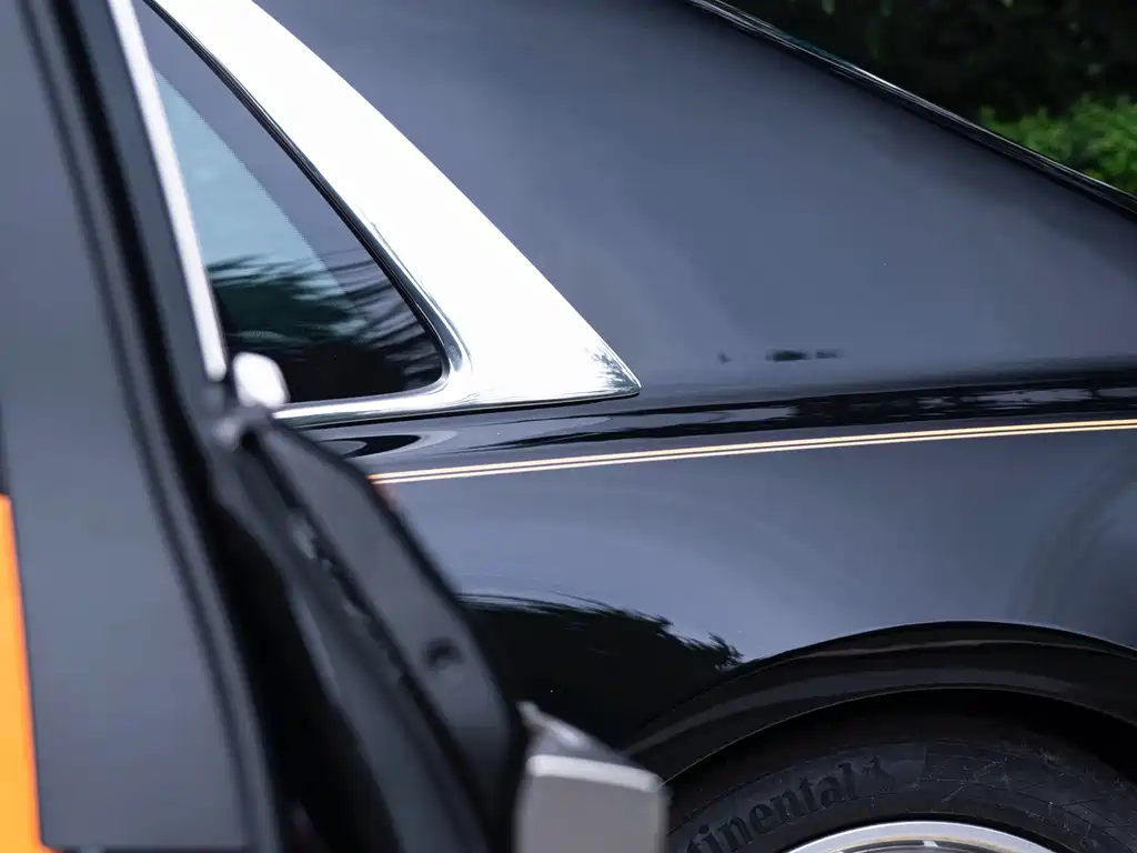 Rolls-Royce Phantom — миниатюра 11