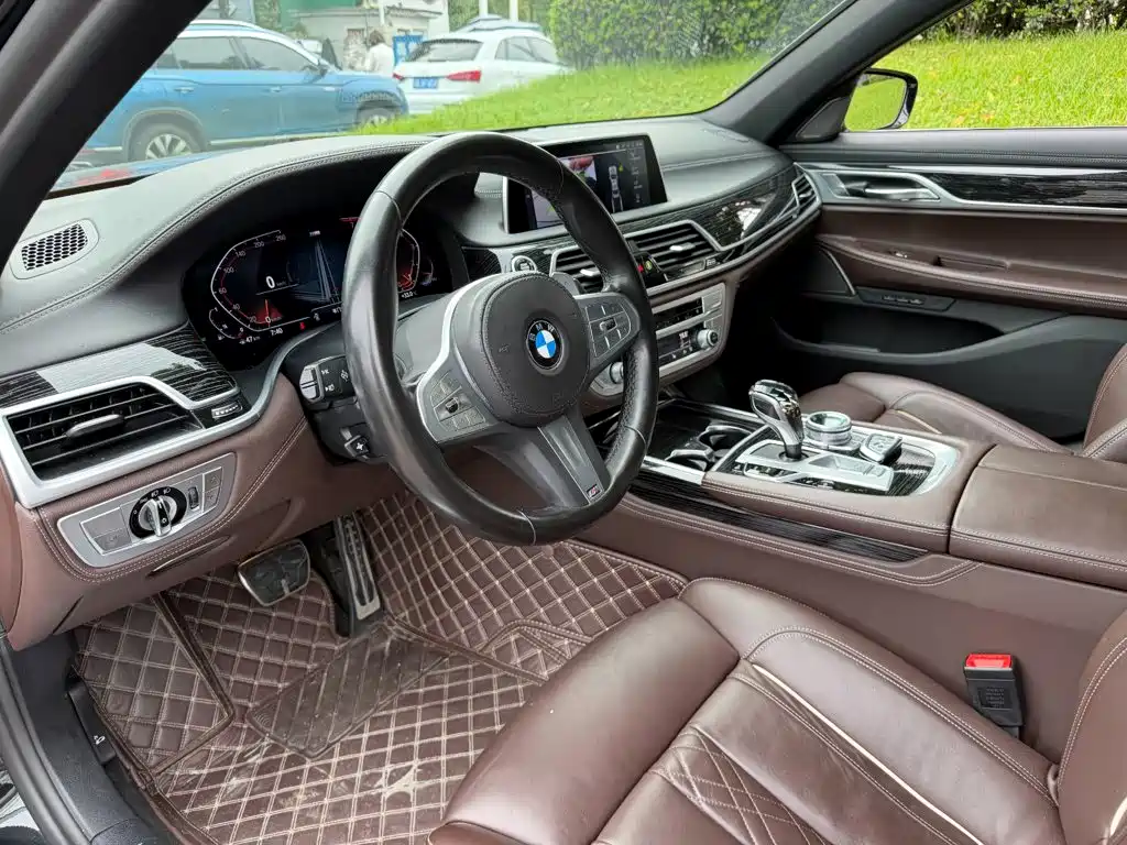 BMW 7 Series 7 2021 730Li M Sport