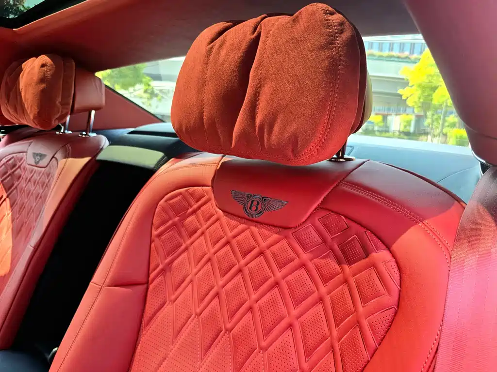 Bentley Flying Spur — миниатюра 11