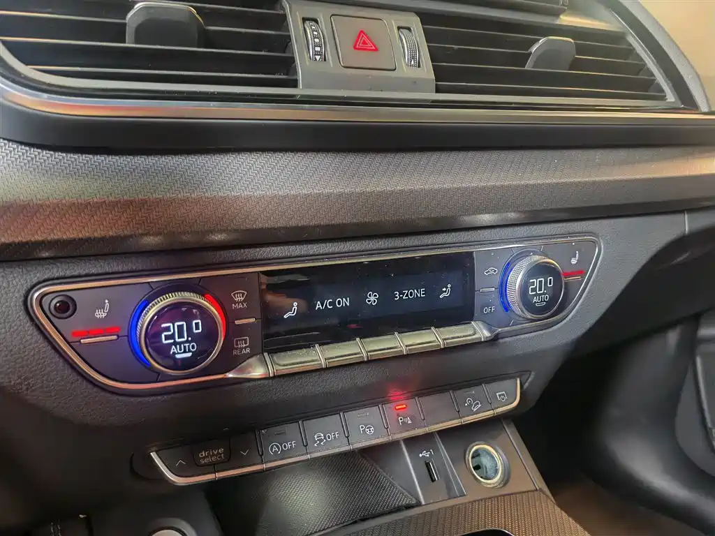 Audi Q5L Sportback — миниатюра 10