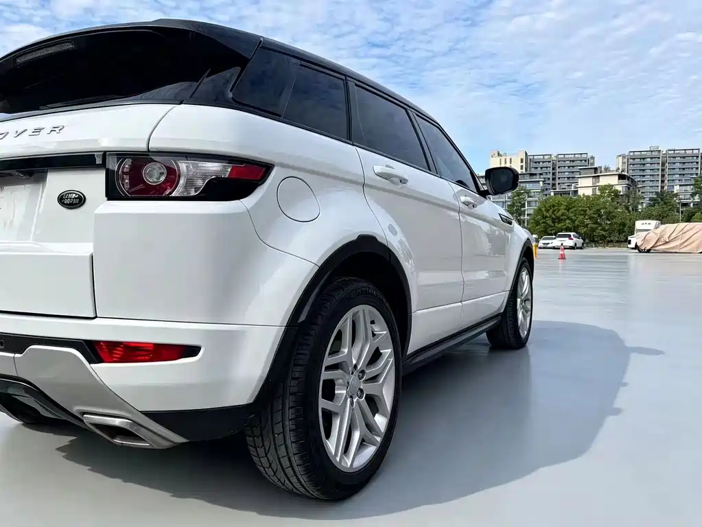 Land Rover Range Rover Evoque 2014 2.0T 5