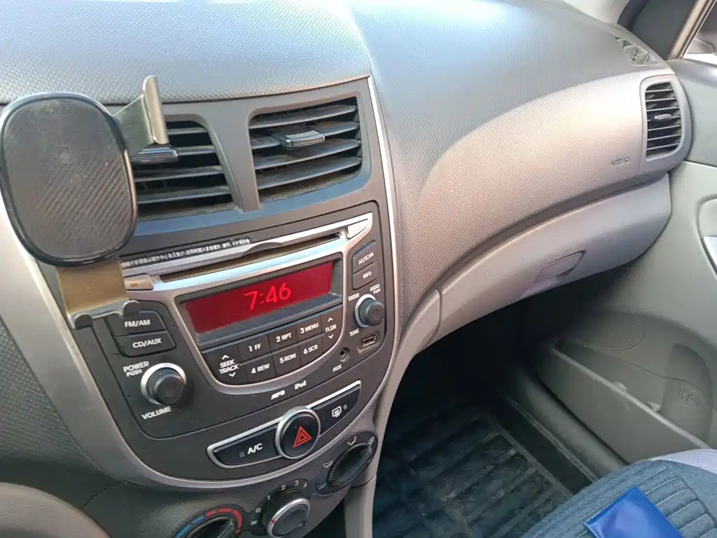 Hyundai Verna — миниатюра 9