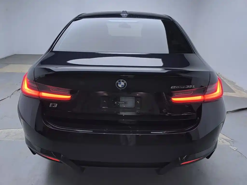 BMW i3 — миниатюра 6