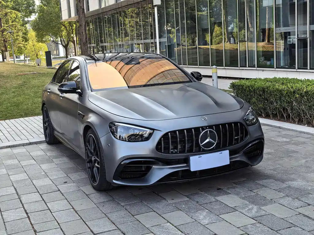 MERCEDES-BENZ E CLASS AMG