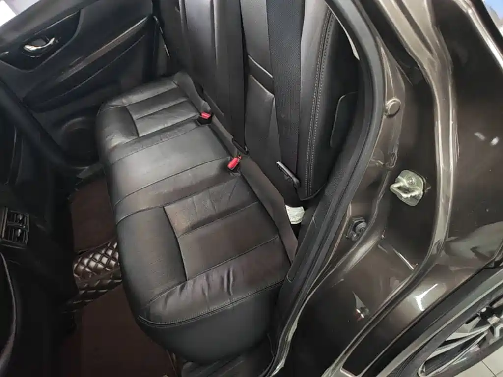 Nissan X-Trail — миниатюра 17