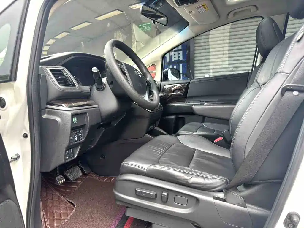 Honda Odyssey — миниатюра 6