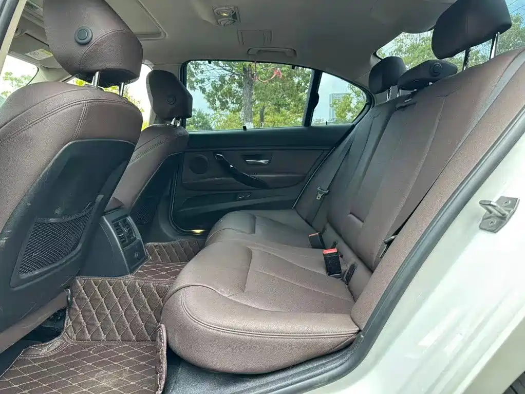 BMW 3 Series — миниатюра 5