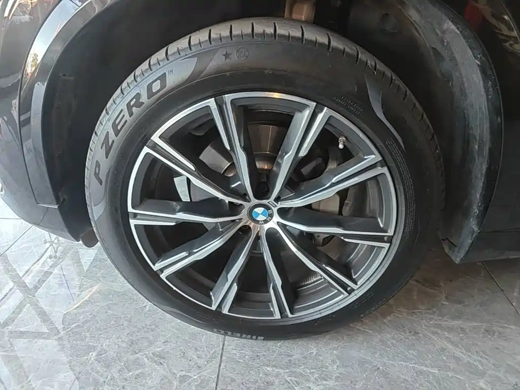 BMW X5 — миниатюра 23