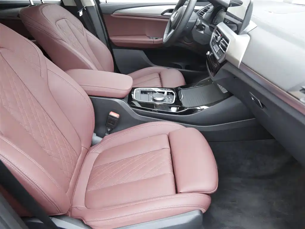 BMW iX3 — миниатюра 8