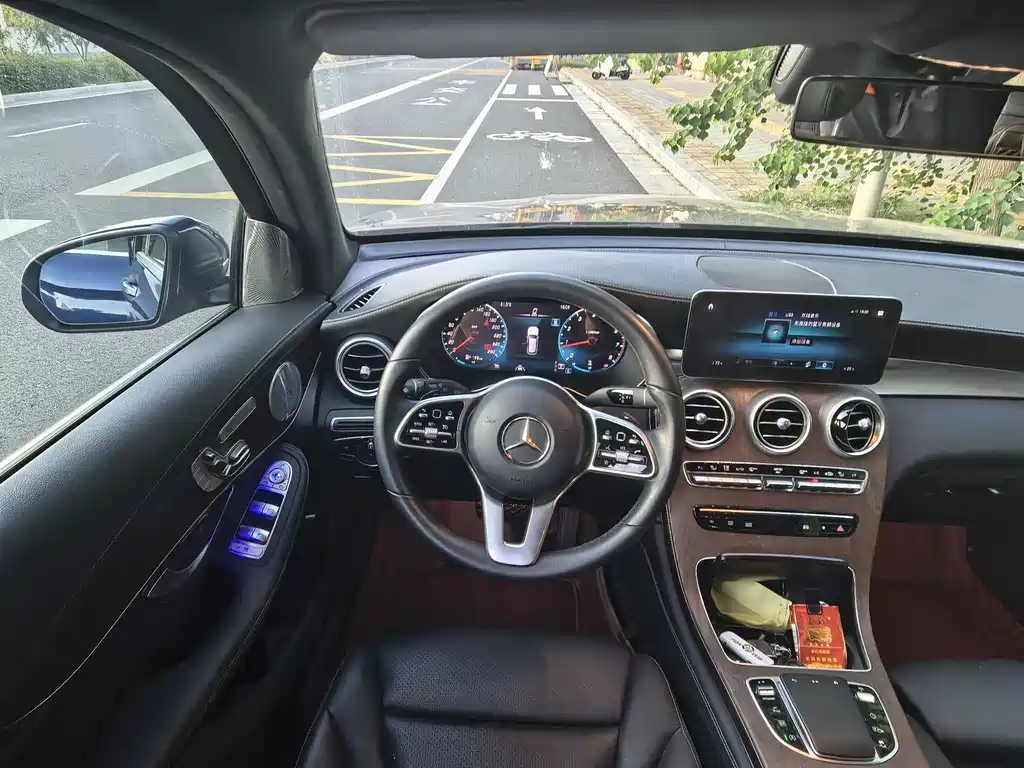Mercedes-Benz GLC — миниатюра 12