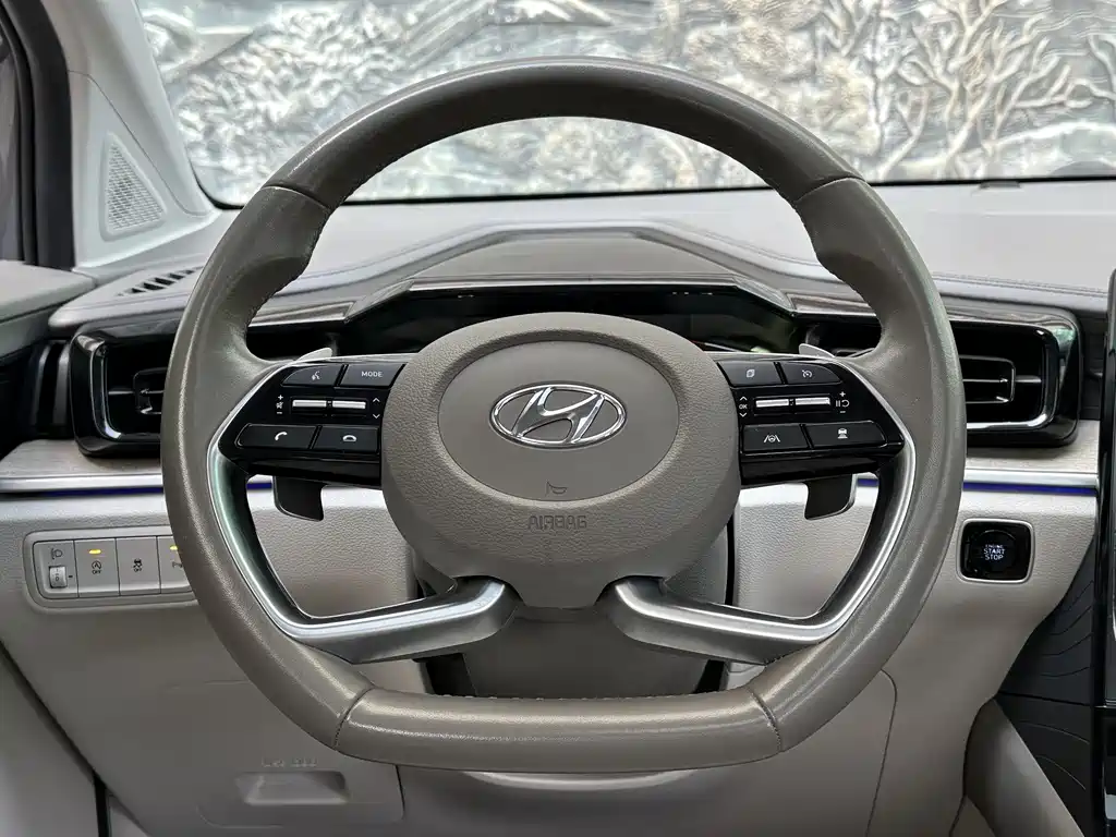 HYUNDAI KUSTU