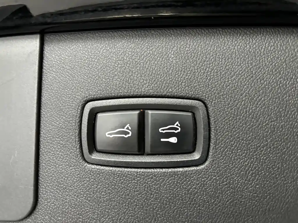 Porsche Cayenne — миниатюра 13