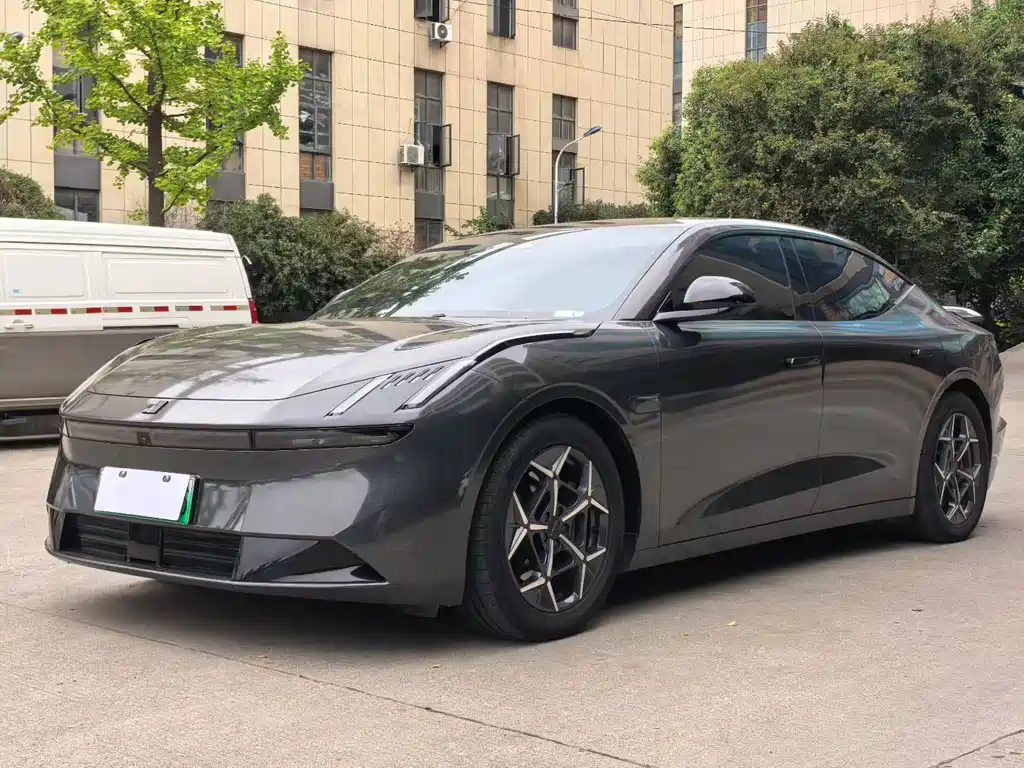 Lynk & Co Z10 — миниатюра 3